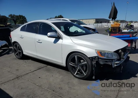 2016 Volvo S60 Polestar из США, поврежденный, VIN YV149MTS6G2414579